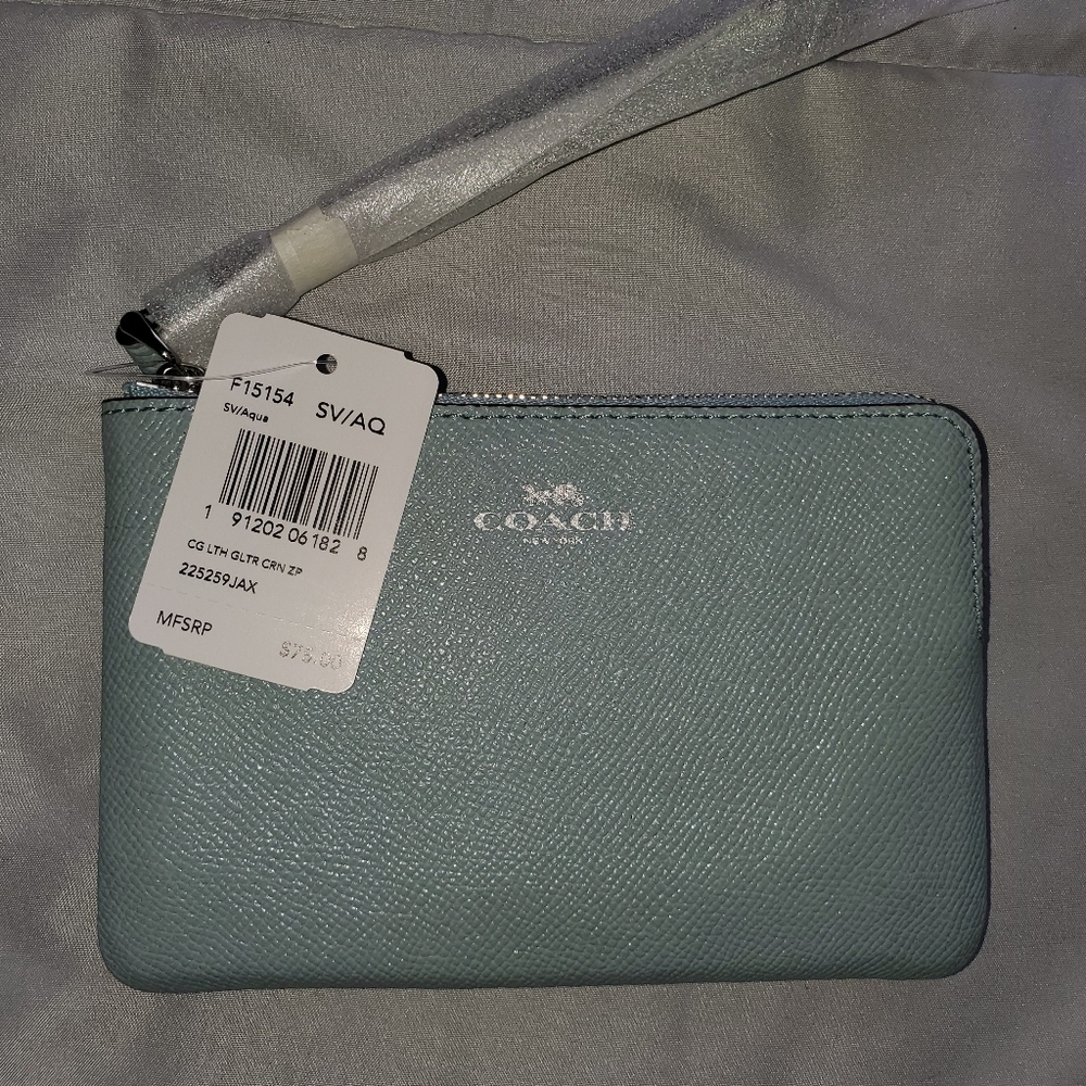NWT Coach coin purse - Picture 5 of 5